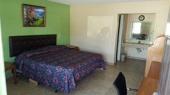 Budget Inn Edinburg Bagian luar foto